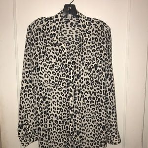 Express portfolio button down leopard print szL